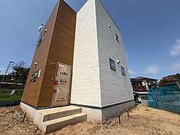 Grand Essor Village　B棟 001