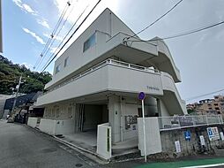 ファミール牛田