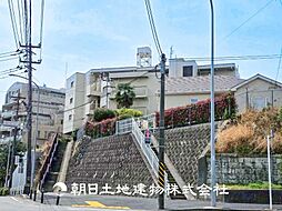 ブルーハイツ三ツ沢台