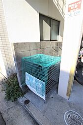 カーメラ冨田 201