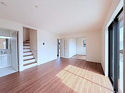 八王子市上壱分方町　新築分譲住宅（全８棟）