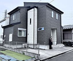 令和2年築浅戸建て　P2台