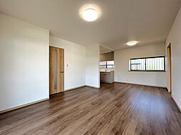 直方市大字下境　戸建て