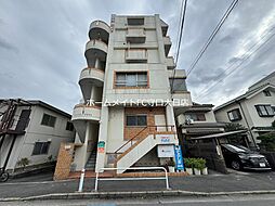 HOUSE2001