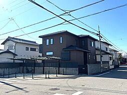 奈良市藤ノ木台３丁目の一戸建て