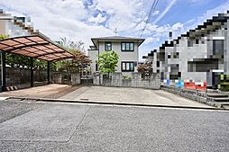 奈良市左京３丁目の一戸建て