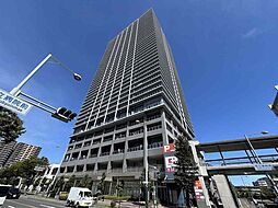 メガシティタワーズ