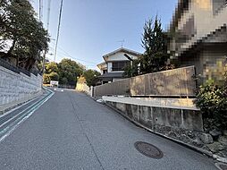 寝屋川市東香里園町の土地