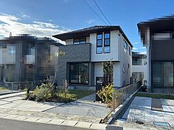 三田市あかしあ台２丁目の一戸建て