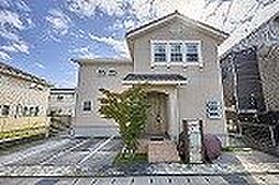 三田市ゆりのき台4丁目の一戸建て