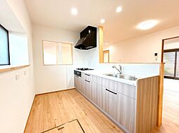 新発田市豊町3丁目　戸建て