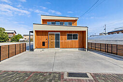 開放感と余白を楽しむ、ゆとりある住まいｉｎ　Ａｄｏｇａｗａ