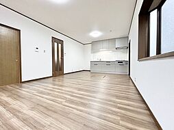 丸亀市飯山町東小川　戸建て