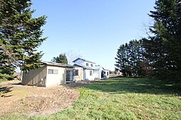 防風林のある広大な土地付中古戸建新得町字屈足西1線