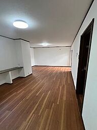 新家西町　中古一戸建て