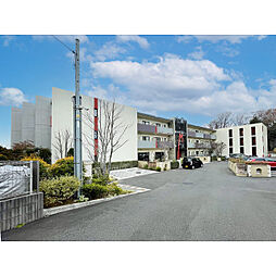 CRESCENT COURT 0114