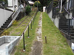 八王子市・北野駅・資材置場