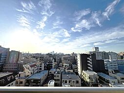 ツインタワ一住利毛利館