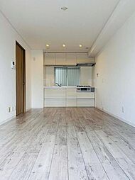 モンラヴィ青木