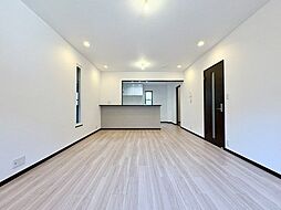 神奈川区三枚町　中古戸建