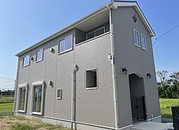 鹿嶋市平井東１号棟（2階に4洋室・駐車３台・敷地６１坪）