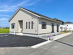 潮来市日の出第８-4号棟（角地・駐車３台・SIC・WIC・納戸）