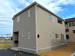 波崎1号棟（ファミリークローク・駐車3台・納戸）