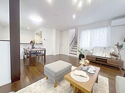 川崎市麻生区東百合丘一丁目　中古戸建