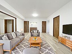 クレッセントユーパリノスの丘パームヒルズ 701号室