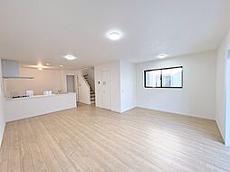 越谷市千間台西23期 2号棟