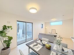 越谷市東越谷第8　2号棟