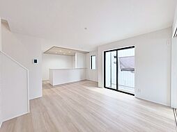 草加市稲荷12期2棟 1号棟