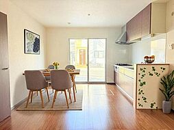 草加市瀬崎5丁目　売戸建