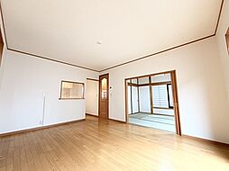 草加市八幡町　中古戸建