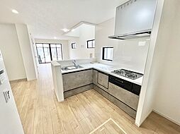 草加市苗塚町2期 1号棟