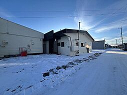 西三輪山本貸家(右側) 1