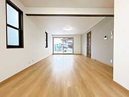 高岡市鐘紡町　戸建て