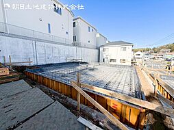 「鶴川」駅　町田市野津田町　18号棟