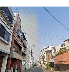 港区磯路中古戸建 1