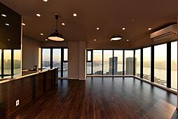 ドゥ・トゥールWEST