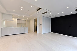 M．M．TOWERS FORESIS L棟