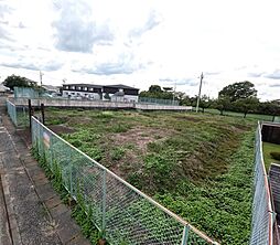 邑楽郡板倉町板倉　東西両面道路に面した600坪超の広大な売地