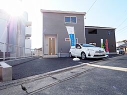 葛原東二丁目、新築