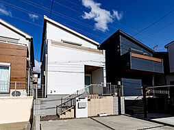 愛知郡東郷町白鳥３丁目の一戸建て