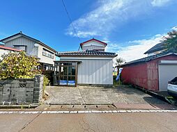 三条市月岡2丁目　戸建て