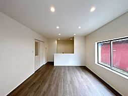 三条市月岡2丁目　戸建て