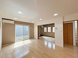 三条市石上二丁目　戸建て