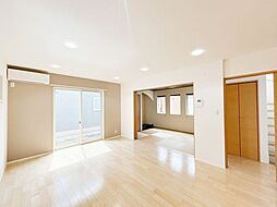 三条市石上二丁目　戸建て