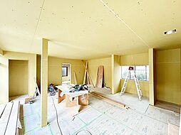 三条市嘉坪川一丁目　戸建て