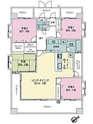 クィーンズ県庁前